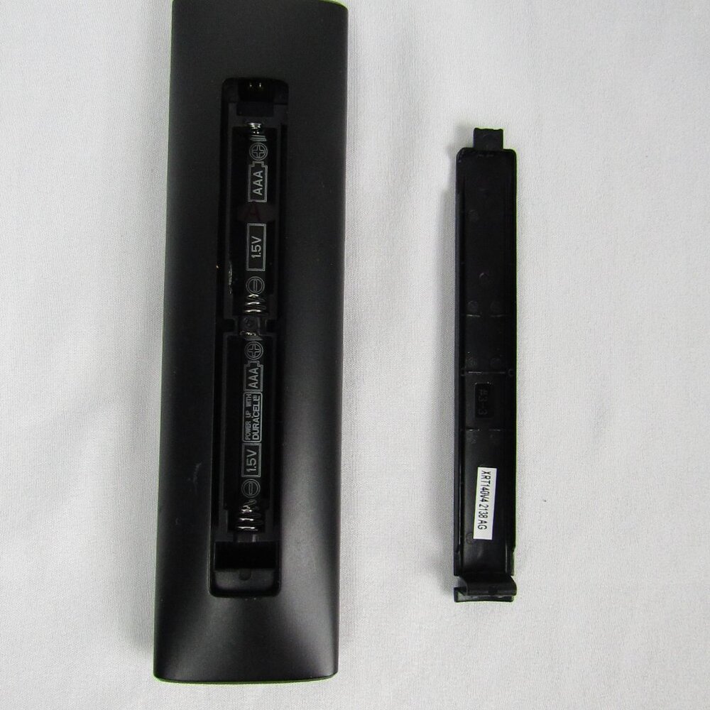 VIZIO TV Remote (Universal) - XRT140 - Picture 6 of 6